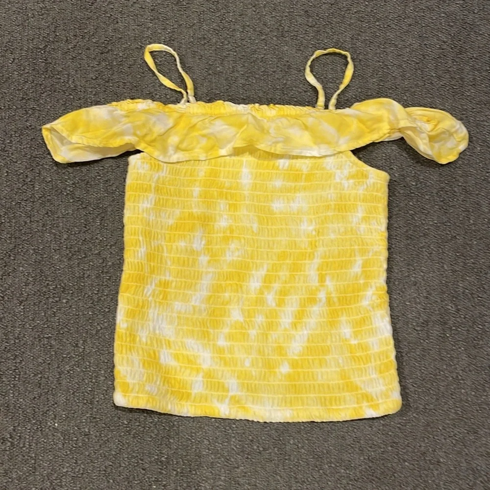Abercrombie Kids off shoulder stretchy tank in yellow & white tie dye size 9/10